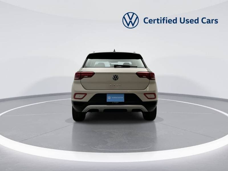 2024 Volkswagen T ROC LIFE thumbnail 7