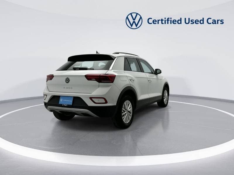 2026 Volkswagen T ROC LIFE thumbnail 8