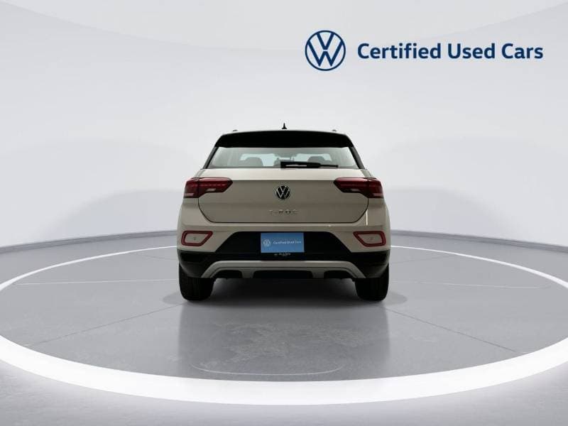 2025 Volkswagen T ROC LIFE thumbnail 7