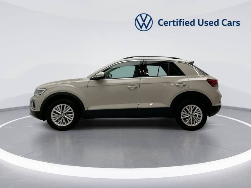 2025 Volkswagen T ROC LIFE thumbnail 4