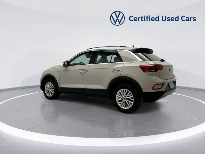 2025 Volkswagen T ROC LIFE thumbnail 5
