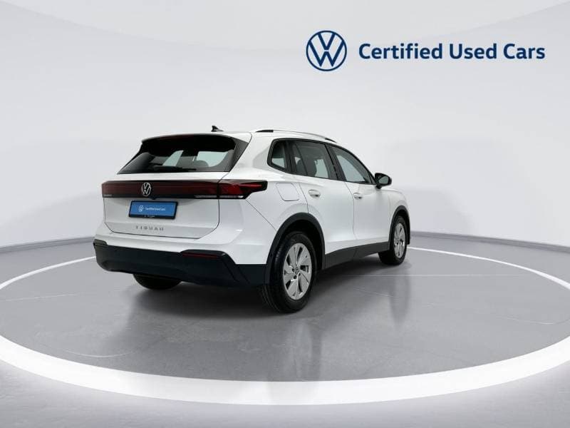 2025 Volkswagen Tiguan LIFE thumbnail 8