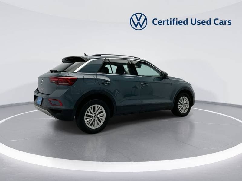 2024 Volkswagen T ROC LIFE thumbnail 8
