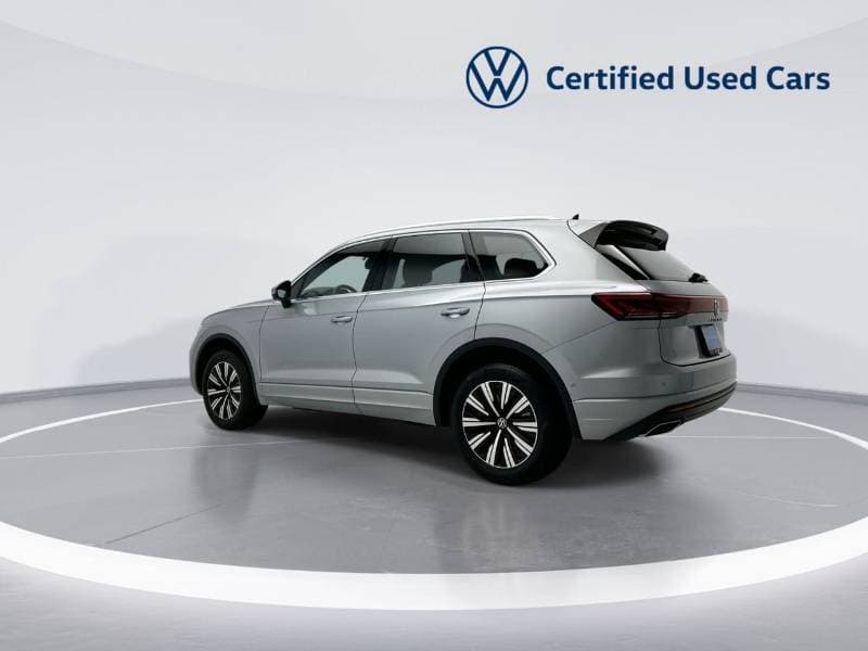 2025 Volkswagen Touareg ELEGANCE thumbnail 2