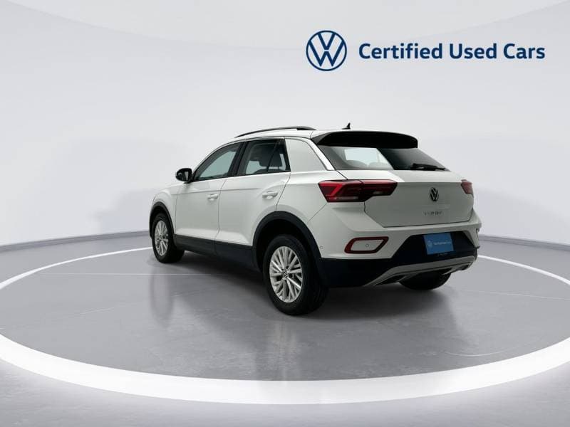 2024 Volkswagen T ROC LIFE thumbnail 5