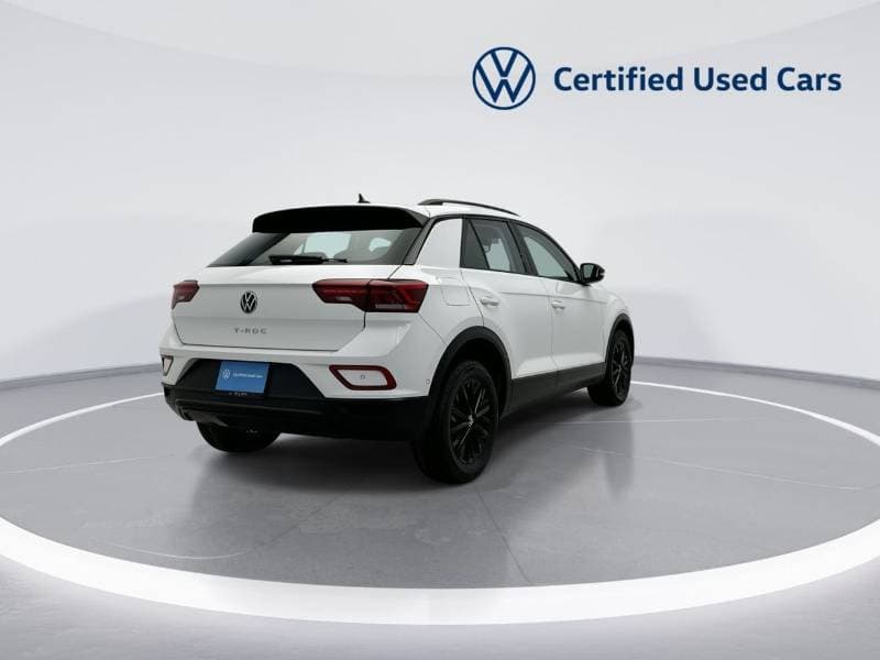 2024 Volkswagen T ROC LIFE thumbnail 8