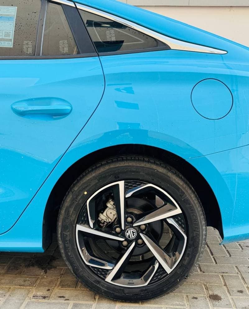 2023 MG GT LUXURY thumbnail 3