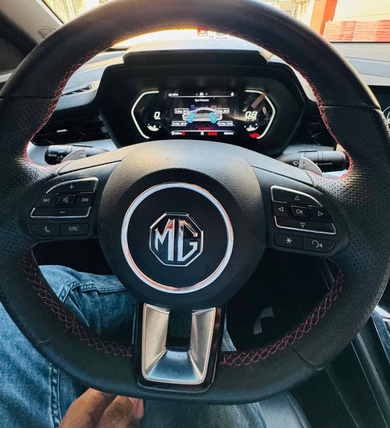 2023 MG GT LUXURY thumbnail 7