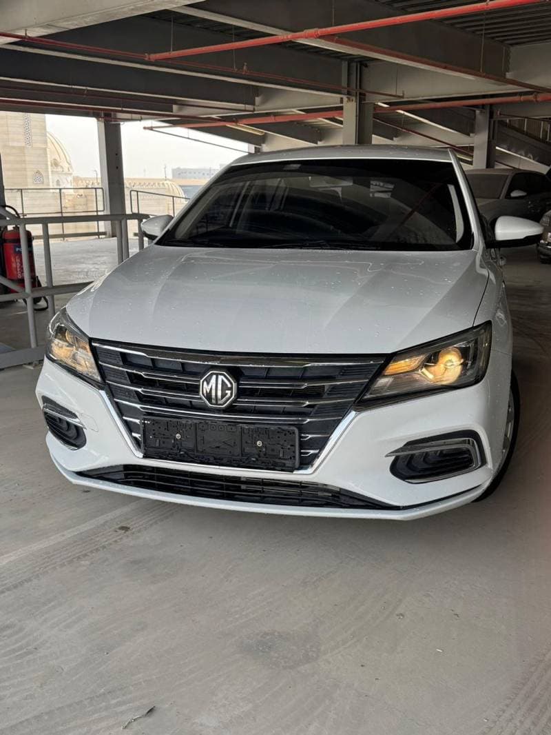 2023 MG 5 STANDARD