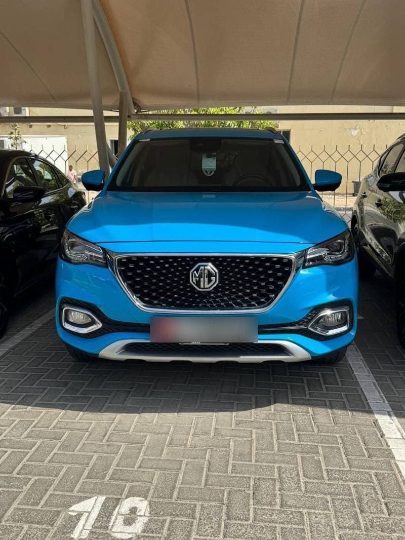 2022 MG HS LUXURY