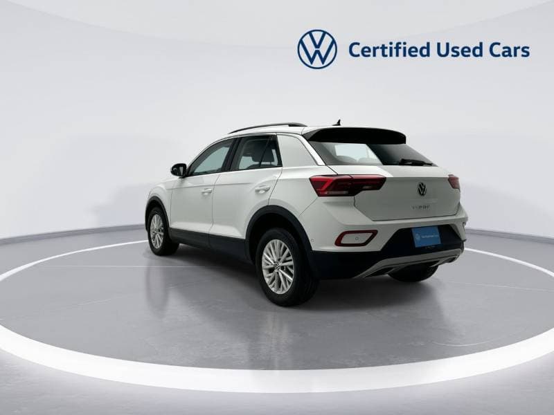 2024 Volkswagen T ROC LIFE thumbnail 5