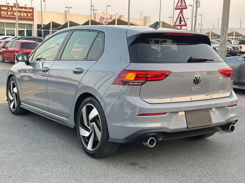 2024 Volkswagen Golf GTI thumbnail 6