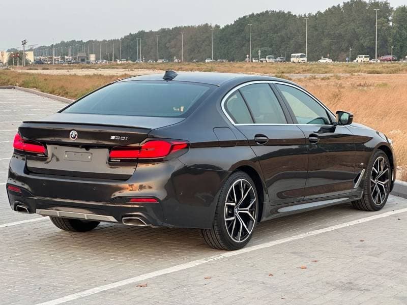 2023 BMW 530i LUXURY LINE EXCLUSIVE thumbnail 5