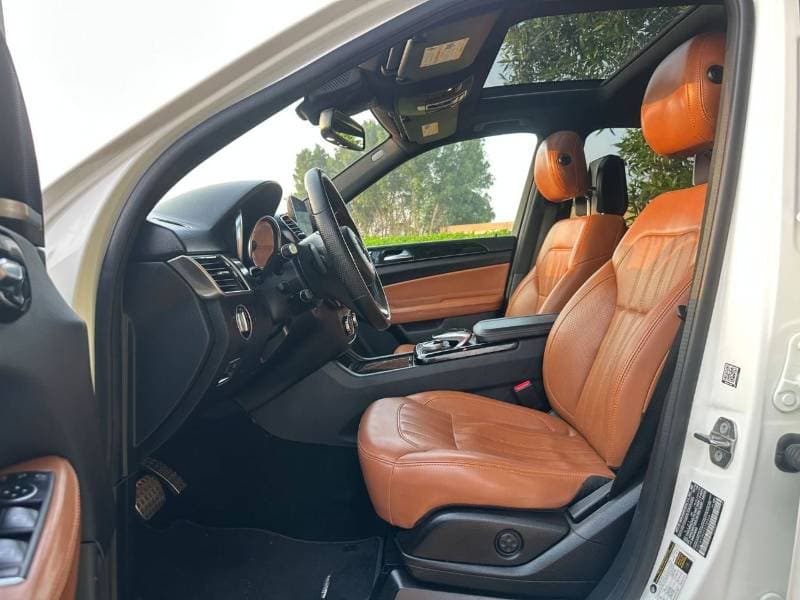 2019 Mercedes Benz GLE 400 AMG thumbnail 8