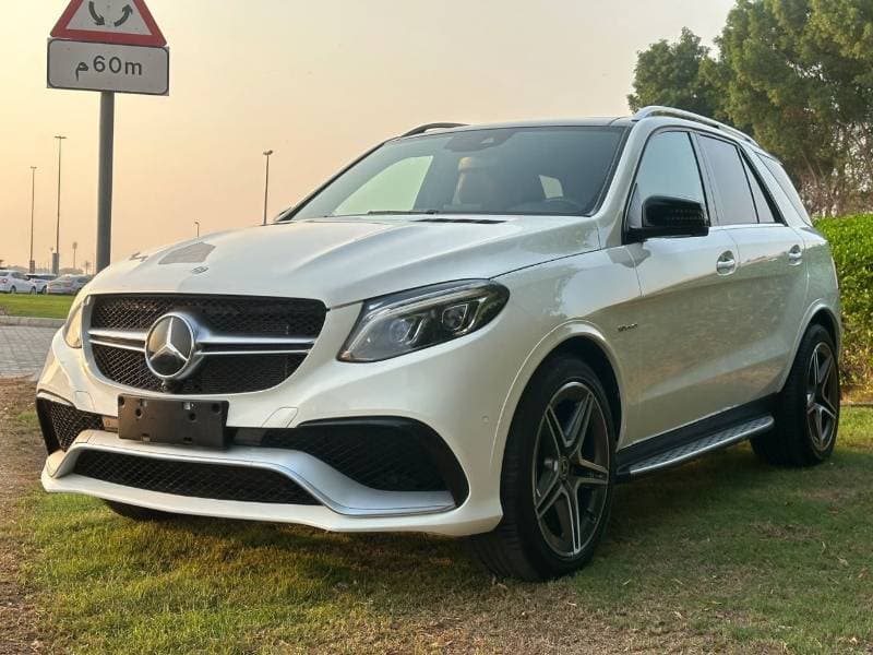 2019 Mercedes Benz GLE 400 AMG thumbnail 3