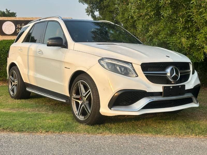 2019 Mercedes Benz GLE 400 AMG thumbnail 2