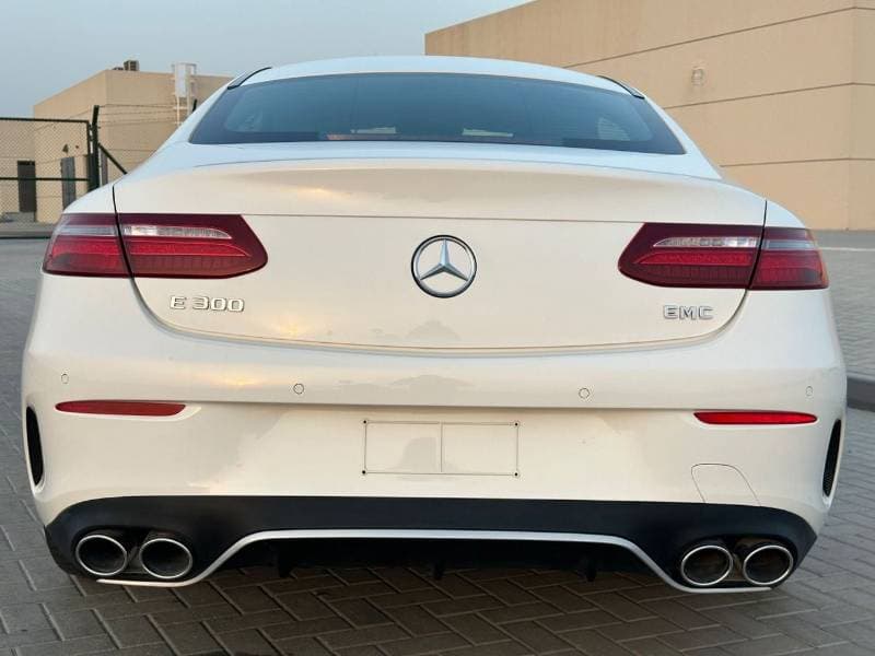 2019 Mercedes Benz E300 AMG thumbnail 5