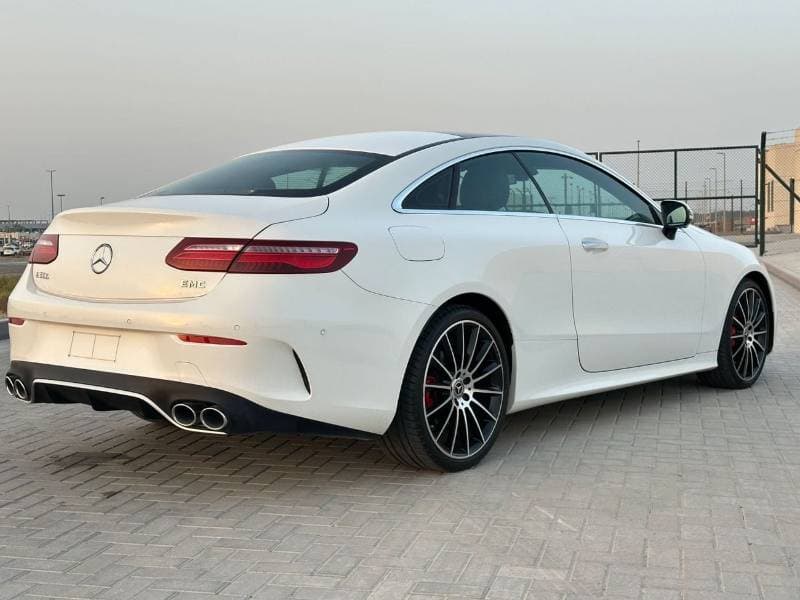 2019 Mercedes Benz E300 AMG thumbnail 4