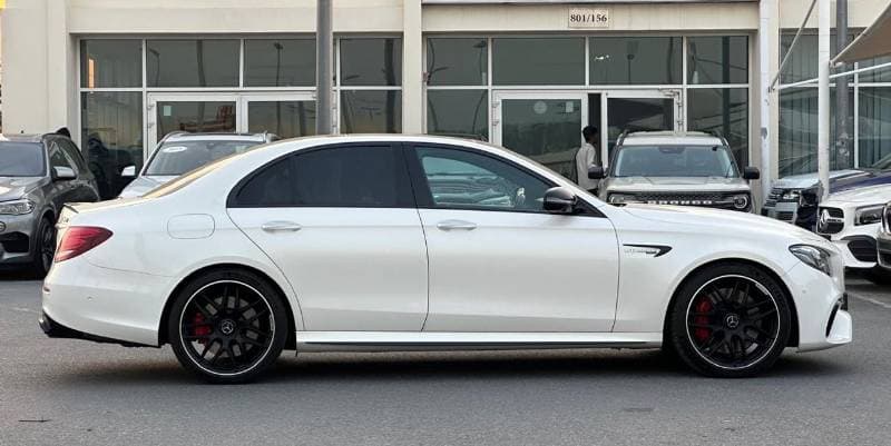 2018 Mercedes Benz E63 AMG S thumbnail 2