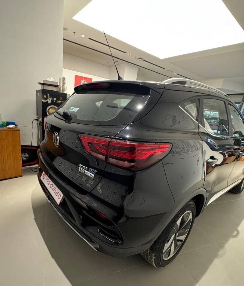 2023 MG ZS EV LUX thumbnail 2