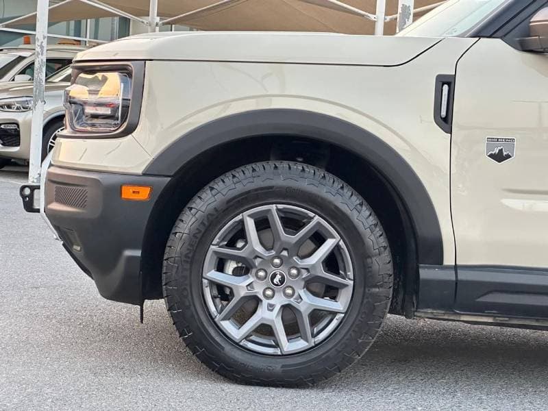 2025 Ford Bronco Sport thumbnail 2