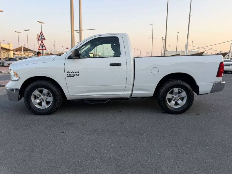 2020 RAM 1500 SLT thumbnail 6
