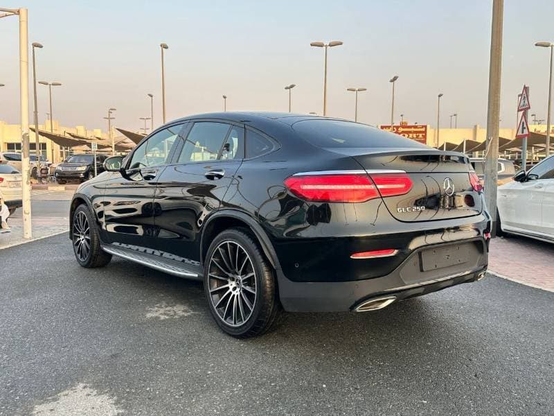 2018 Mercedes Benz GLC250 AMG thumbnail 5