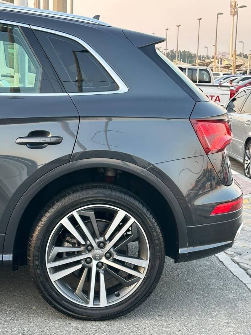 2020 Audi Q5 45 TFSI thumbnail 7