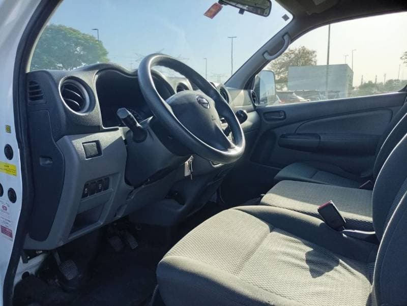2021 Nissan Urvan STANDARD thumbnail 4