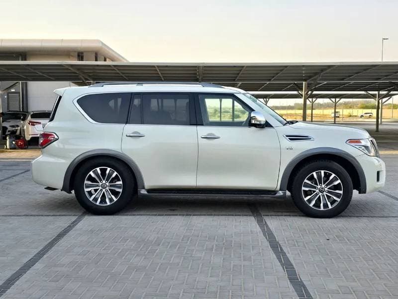 2019 Nissan Armada SL thumbnail 7