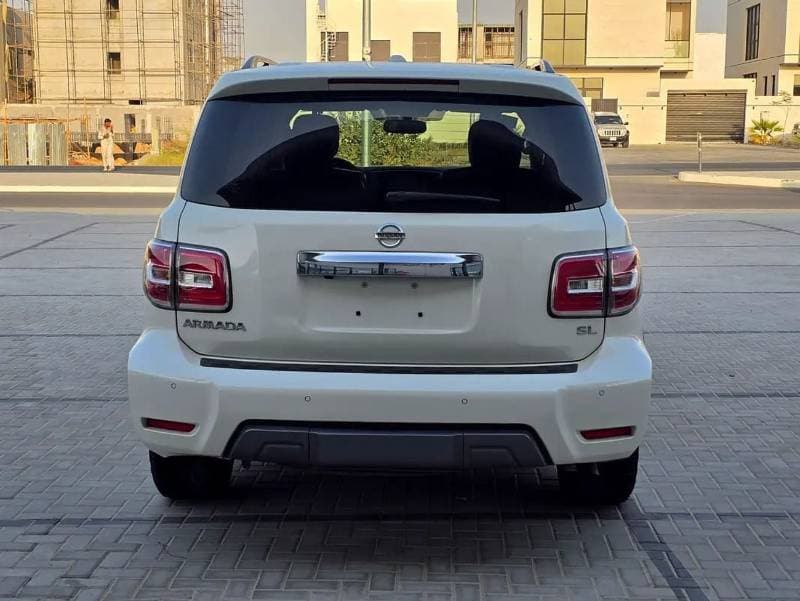 2019 Nissan Armada SL thumbnail 3