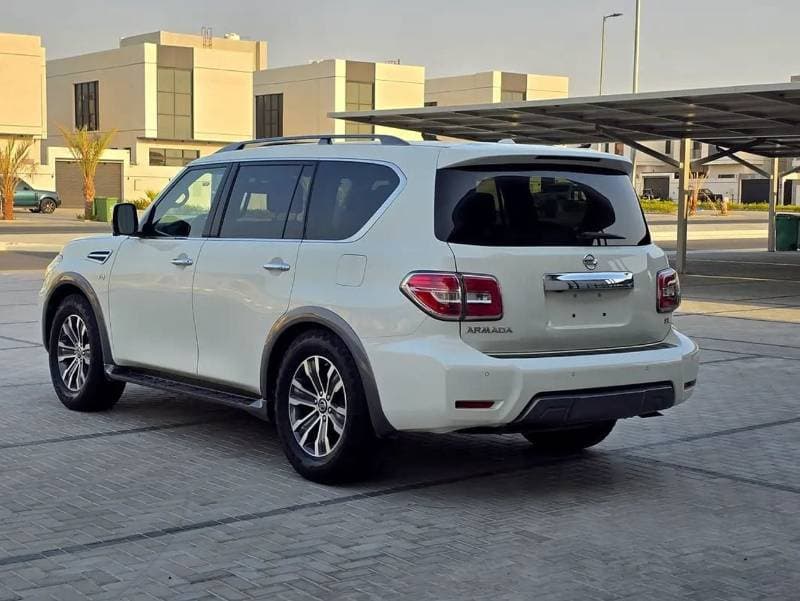 2019 Nissan Armada SL thumbnail 5