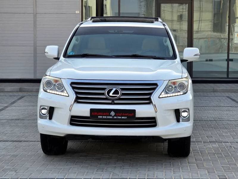 2014 Lexus LX570 TITANIUM thumbnail 3