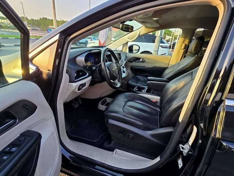 2020 Chrysler Pacifica thumbnail 6