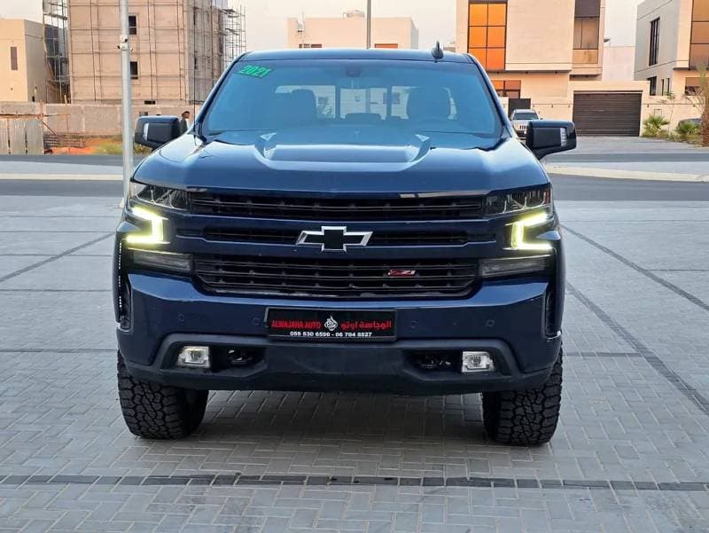 2021 Chevrolet Silverado thumbnail 3