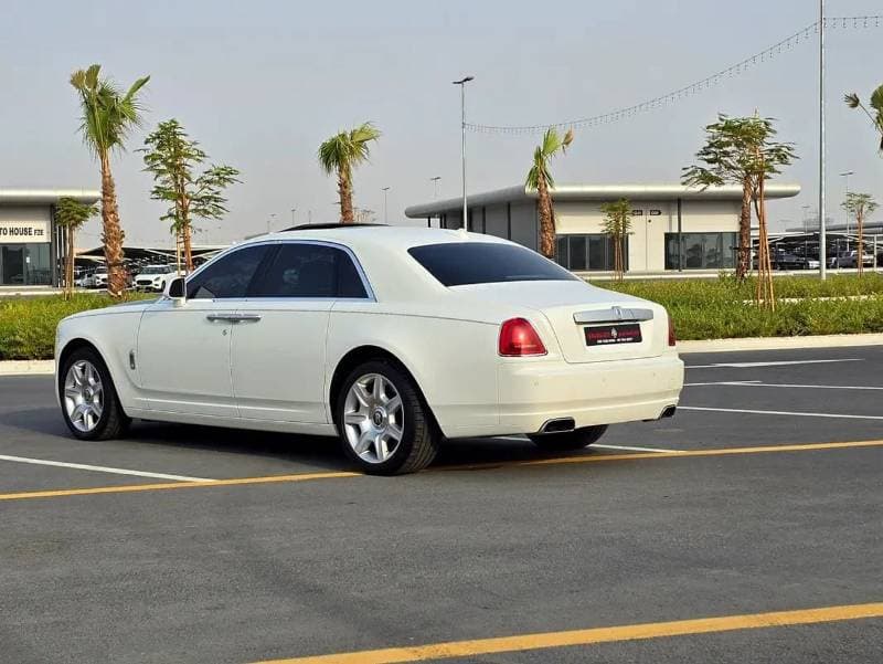 2014 Rolls Royce Ghost thumbnail 4