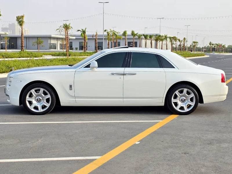 2014 Rolls Royce Ghost thumbnail 6