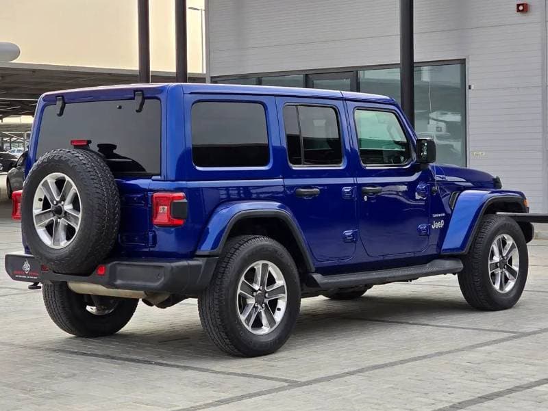 2019 Jeep Wrangler Unlimited SAHARA thumbnail 8