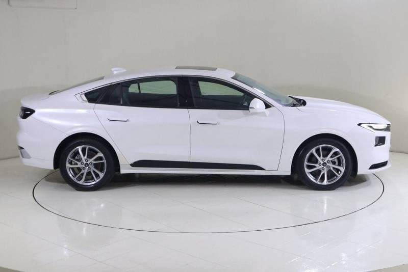 2023 Ford Taurus AMBIENTE thumbnail 3