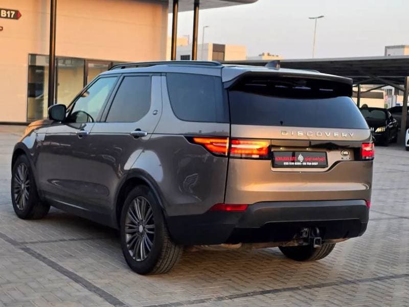 2018 Land Rover Discovery HSE thumbnail 5