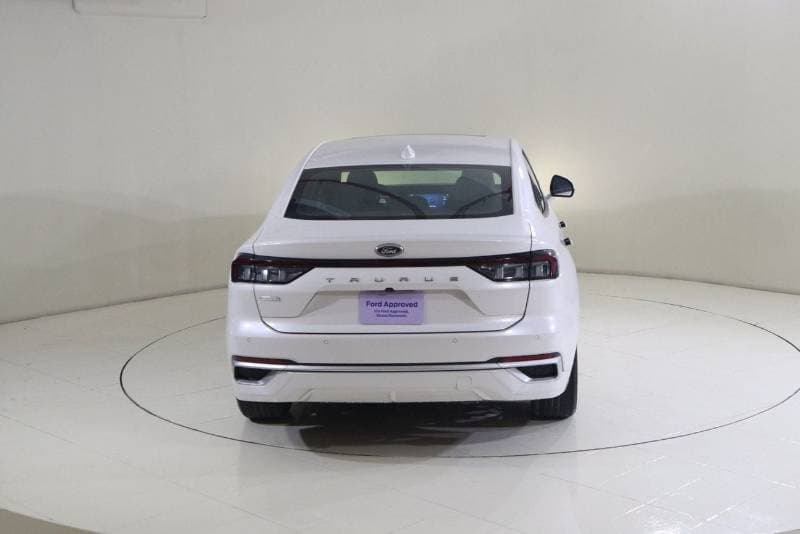 2023 Ford Taurus AMBIENTE thumbnail 2