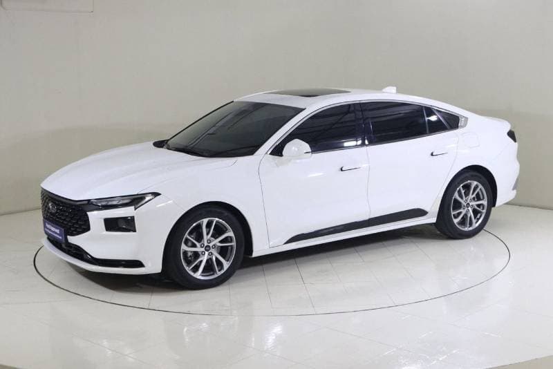 2024 Ford Taurus TREND thumbnail 7
