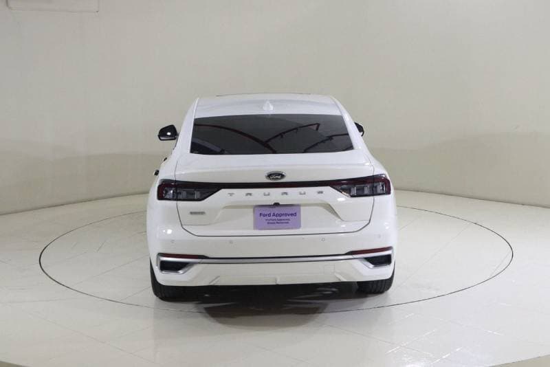 2024 Ford Taurus TREND thumbnail 6