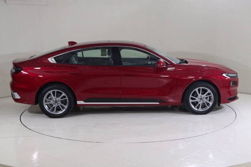 2024 Ford Taurus TREND thumbnail 3