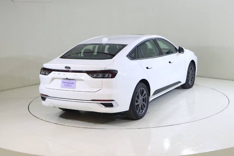 2025 Ford Taurus AMBIENTE thumbnail 2