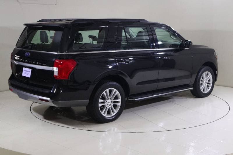 2022 Ford Expedition XLT thumbnail 8