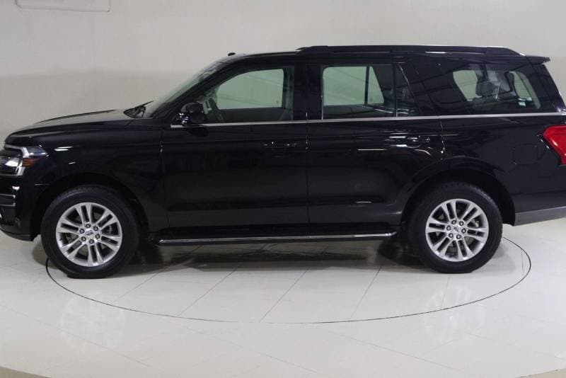 2022 Ford Expedition XLT thumbnail 4