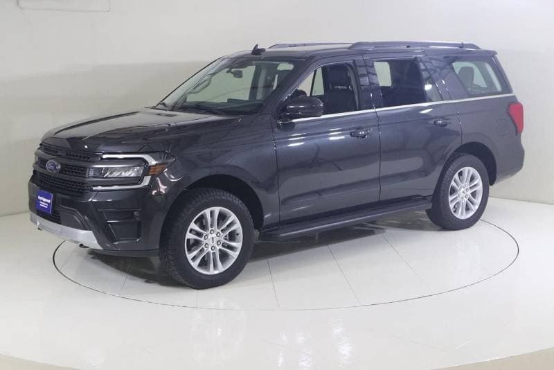 2023 Ford Expedition XLT thumbnail 6