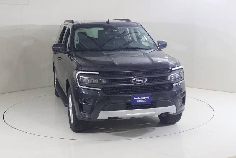 2023 Ford Expedition XLT thumbnail 8