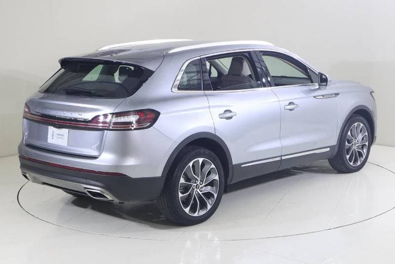2022 Lincoln Nautilus PREMIERE thumbnail 8